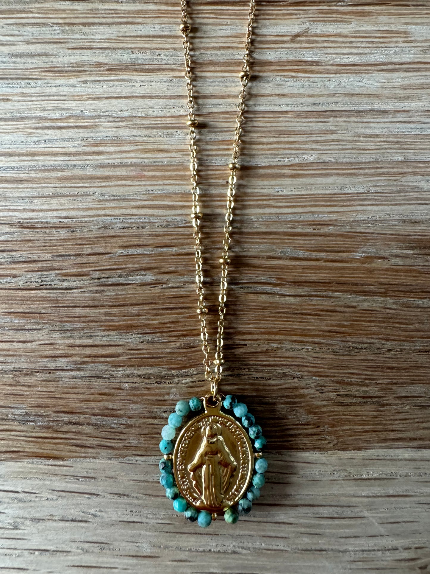 Collar Medalla Virgen